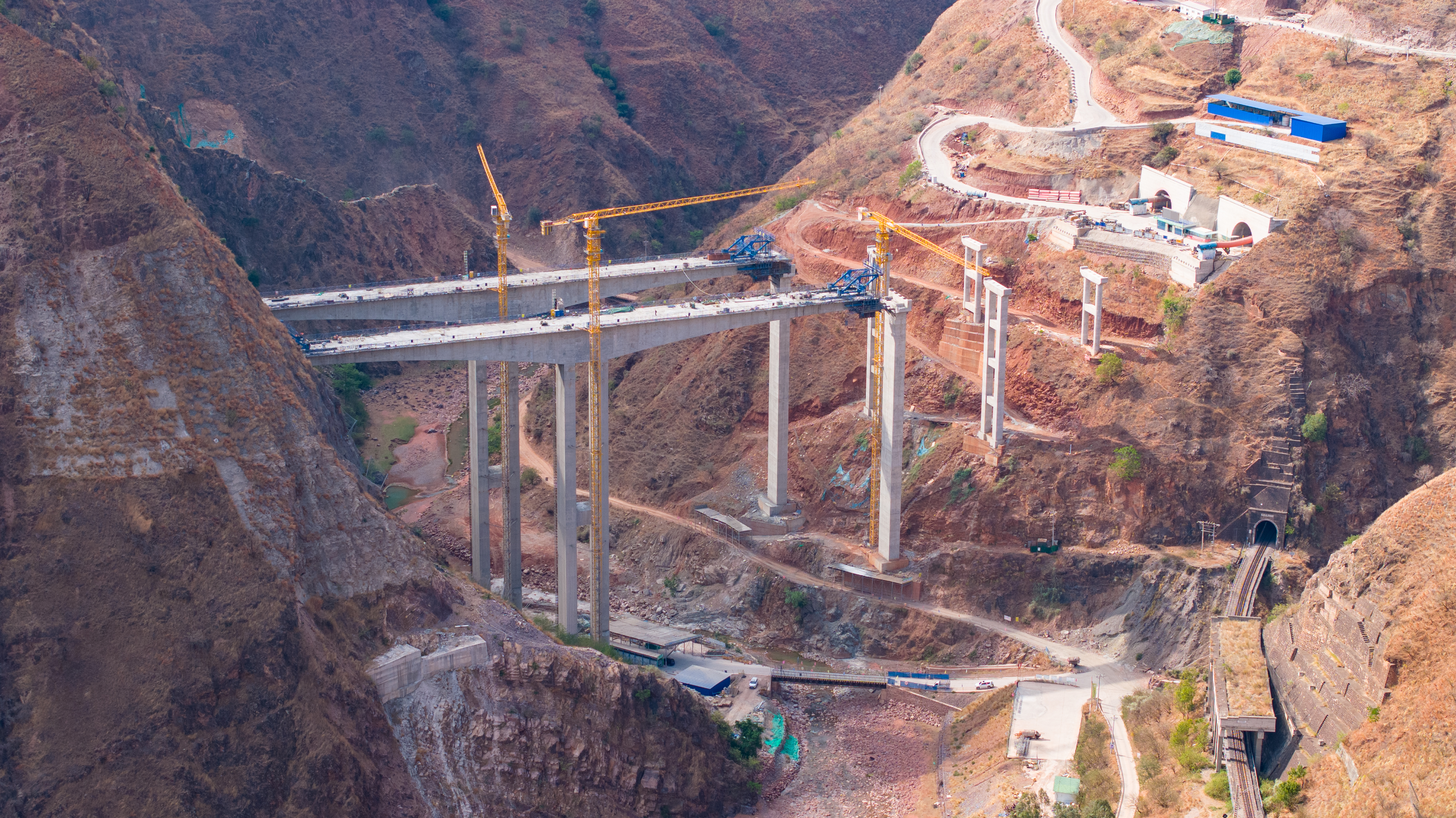 好消息！公路建設公司榮獲2024年度工程建設行業信息化典型案...